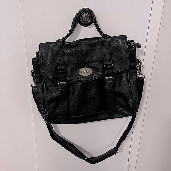 Black faux leather 3 way satchel bag / backpack - Picture 1 of 2